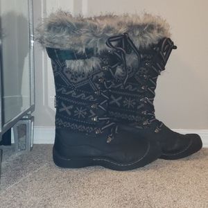 Tall MukLuks fuzzy Boots